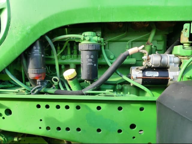 Image of John Deere 7230 equipment image 3