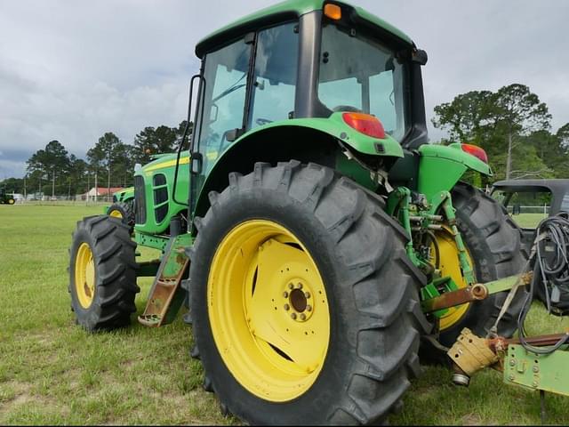 Image of John Deere 7230 equipment image 3