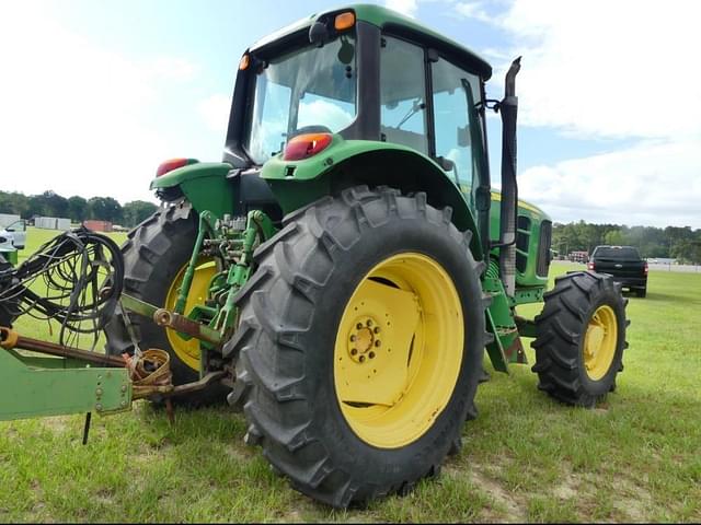 Image of John Deere 7230 equipment image 2