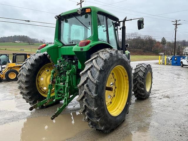 Image of John Deere 7230 equipment image 4