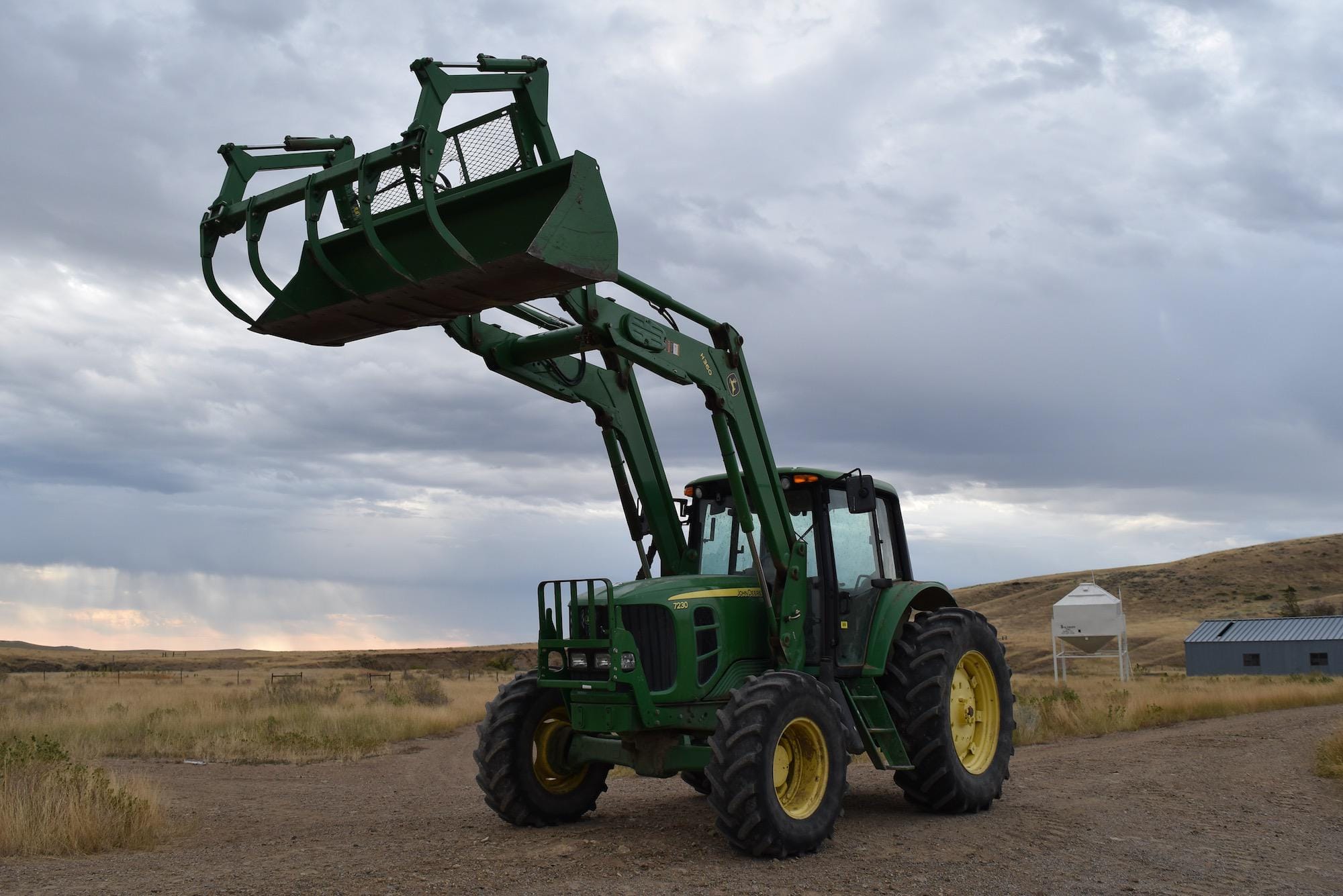 Main image John Deere 7230