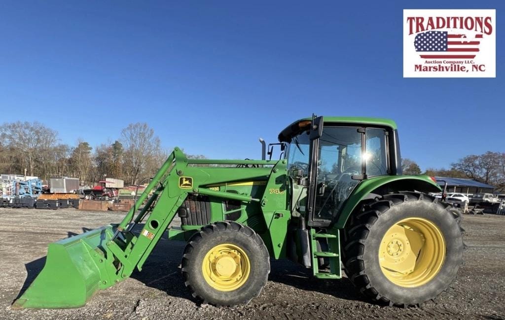 Main image John Deere 7230