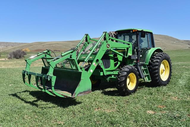 Image of John Deere 7230 equipment image 2