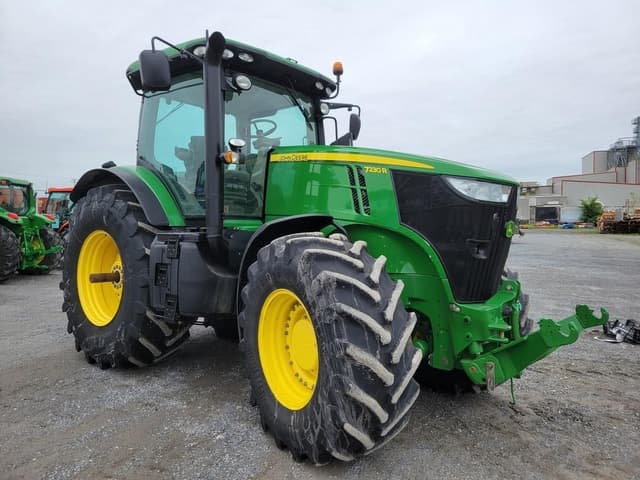 Image of John Deere 7230R equipment image 1