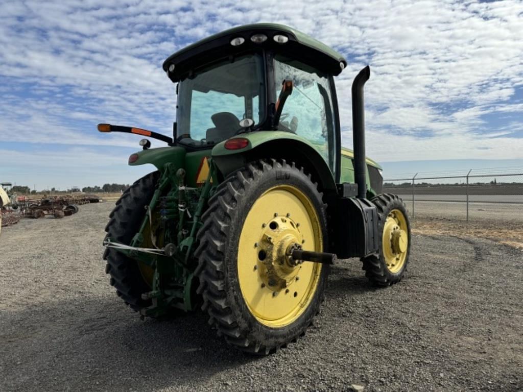 Image of John Deere 7230R Image 1