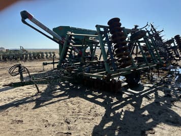 Main image John Deere 724