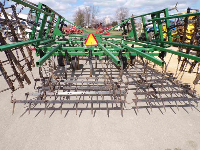 Image of John Deere 724 equipment image 4