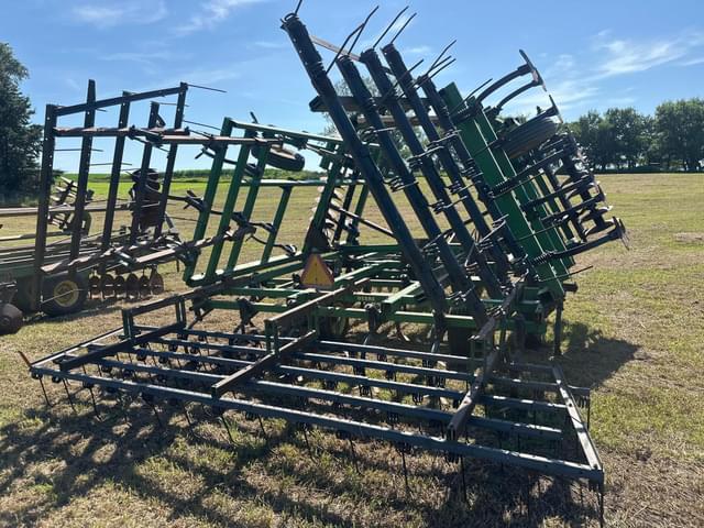 Image of John Deere 724 equipment image 2