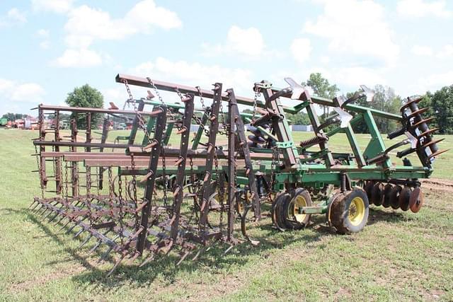 Image of John Deere 724 equipment image 4