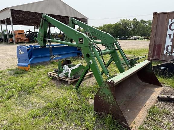 Image of John Deere 725 equipment image 4
