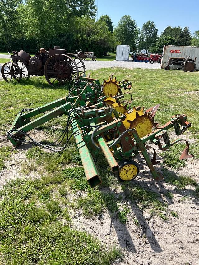 Image of John Deere 725 equipment image 3