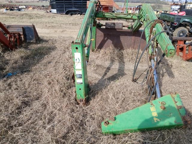 Image of John Deere 725 equipment image 4