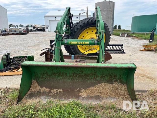 Image of John Deere 725 equipment image 2