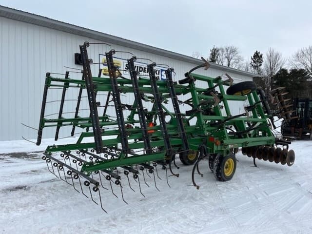 Image of John Deere 726 equipment image 2