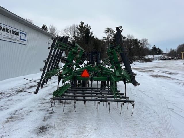 Image of John Deere 726 equipment image 3