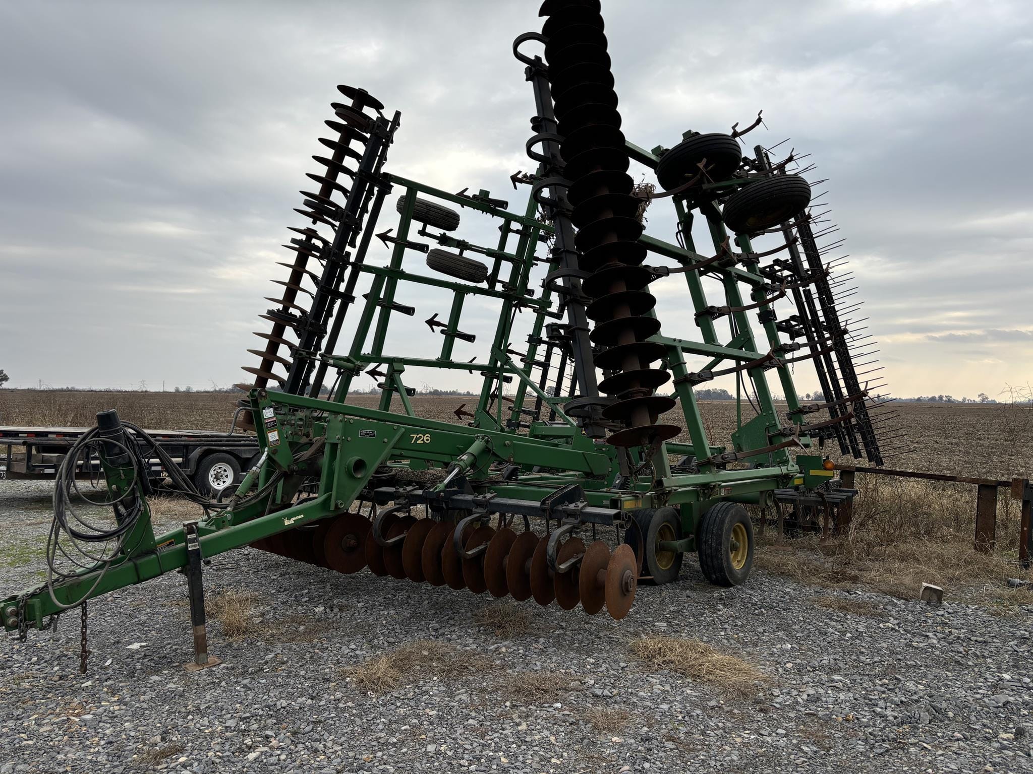 John Deere 726 Equipment Image0