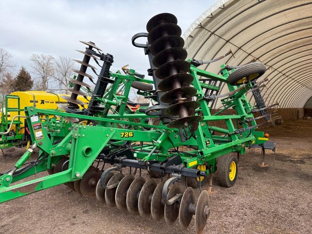 Image of John Deere 726 Primary image