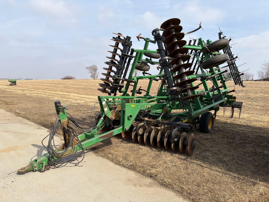Image of John Deere 726 Primary image