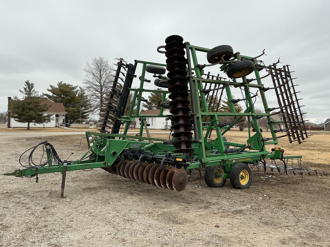 Image of John Deere 726 Primary image