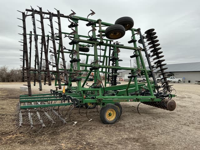 Image of John Deere 726 equipment image 2