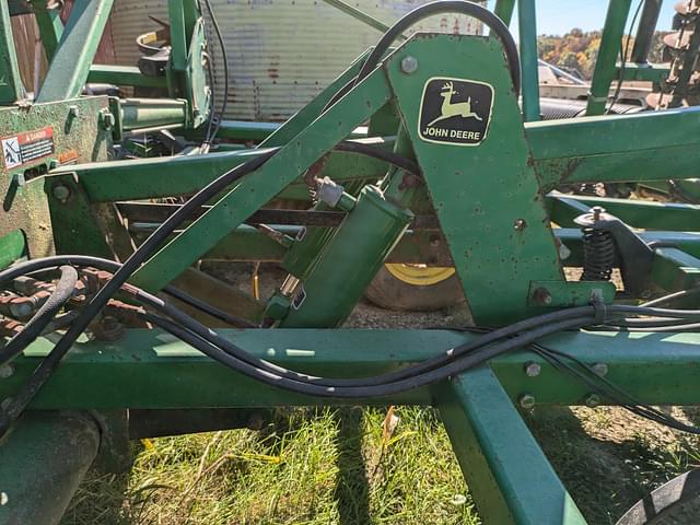 Image of John Deere 726 equipment image 4