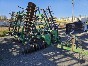 Main image John Deere 726