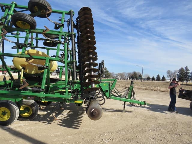 Image of John Deere 726 equipment image 2