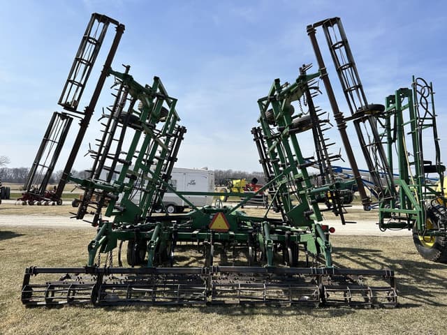 Image of John Deere 726 equipment image 4