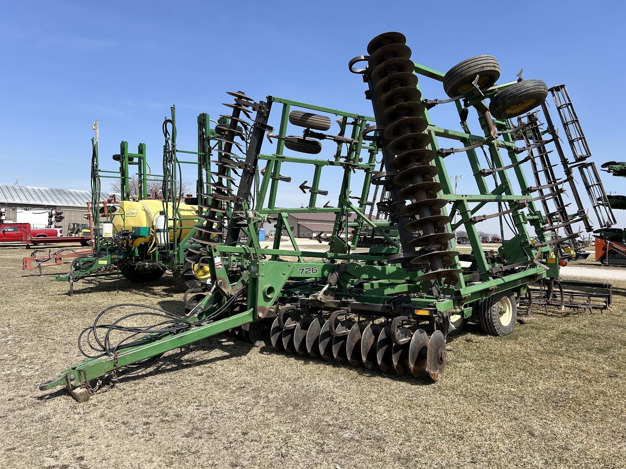 John Deere 726 Equipment Image0