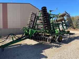 John Deere 726 Image