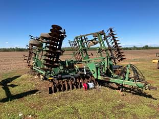 John Deere 726 Equipment Image0