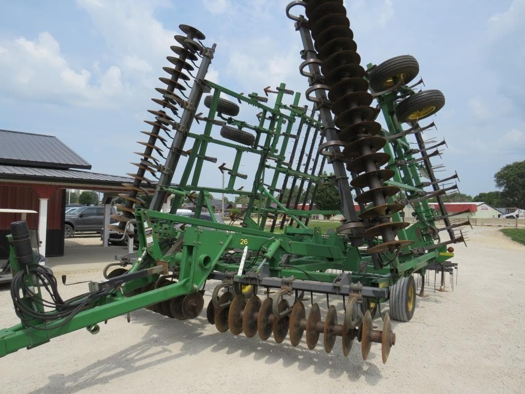 Image of John Deere 726 Primary image