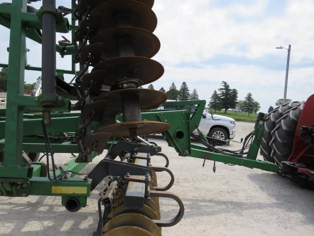 Image of John Deere 726 equipment image 4