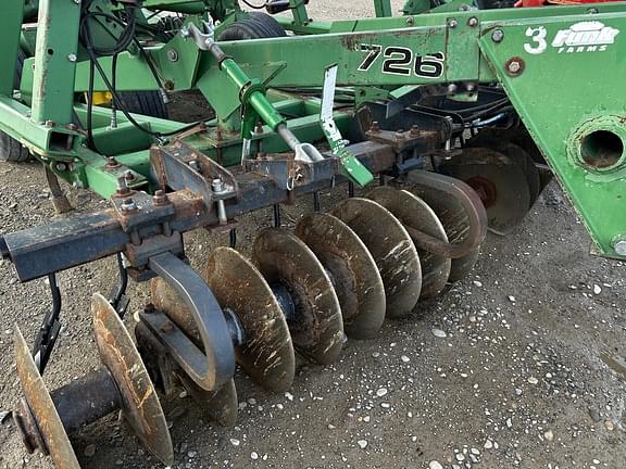 Image of John Deere 726 equipment image 2