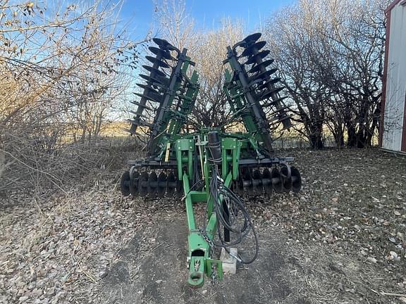 Image of John Deere 726 equipment image 1