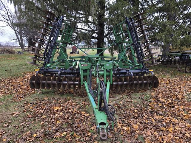 Image of John Deere 726 equipment image 1