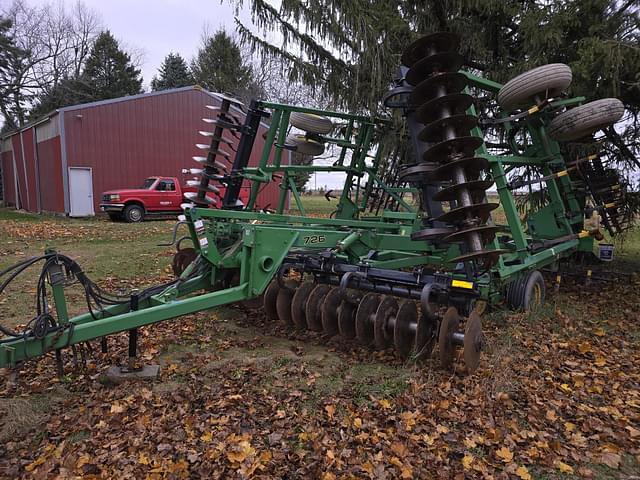 Image of John Deere 726 equipment image 2