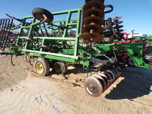 John Deere 726 Image