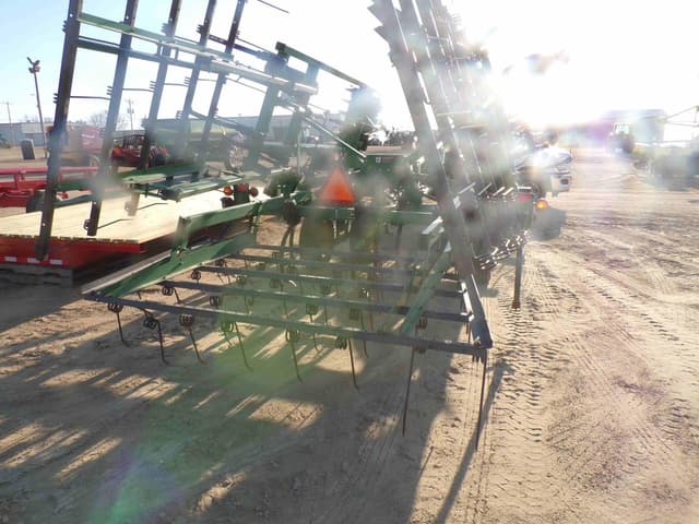 Image of John Deere 726 equipment image 4