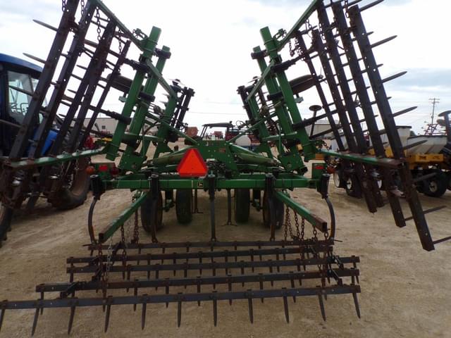 Image of John Deere 726 equipment image 4