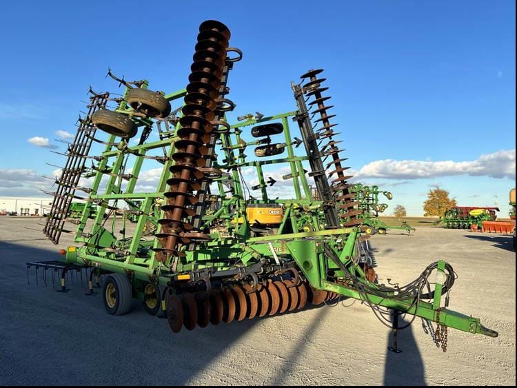 John Deere 726 Equipment Image0