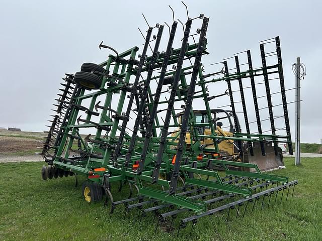 Image of John Deere 726 equipment image 4