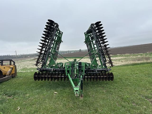 Image of John Deere 726 equipment image 1