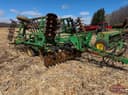 John Deere 726 Image
