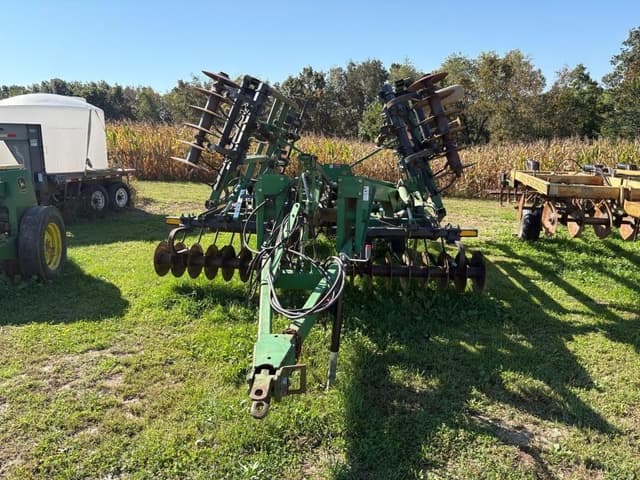 Image of John Deere 726 equipment image 2