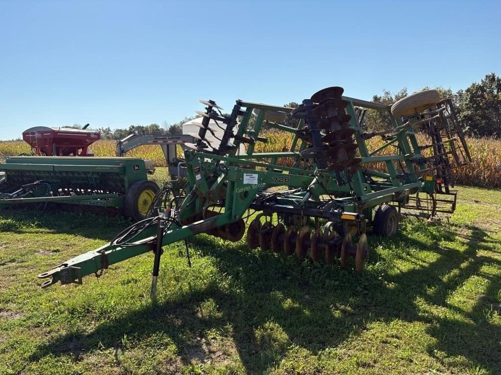 John Deere 726 Equipment Image0