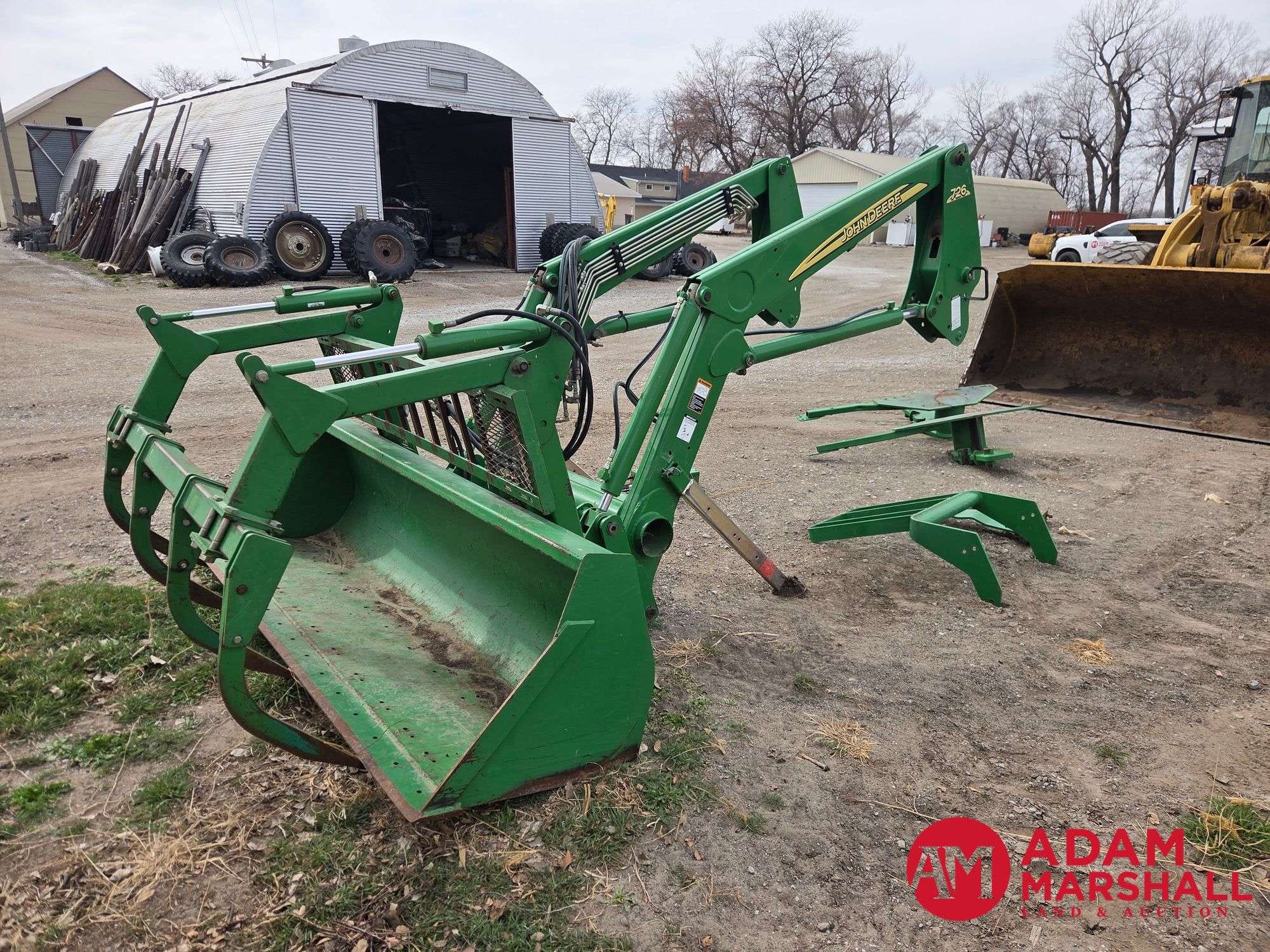 John Deere 726 Equipment Image0