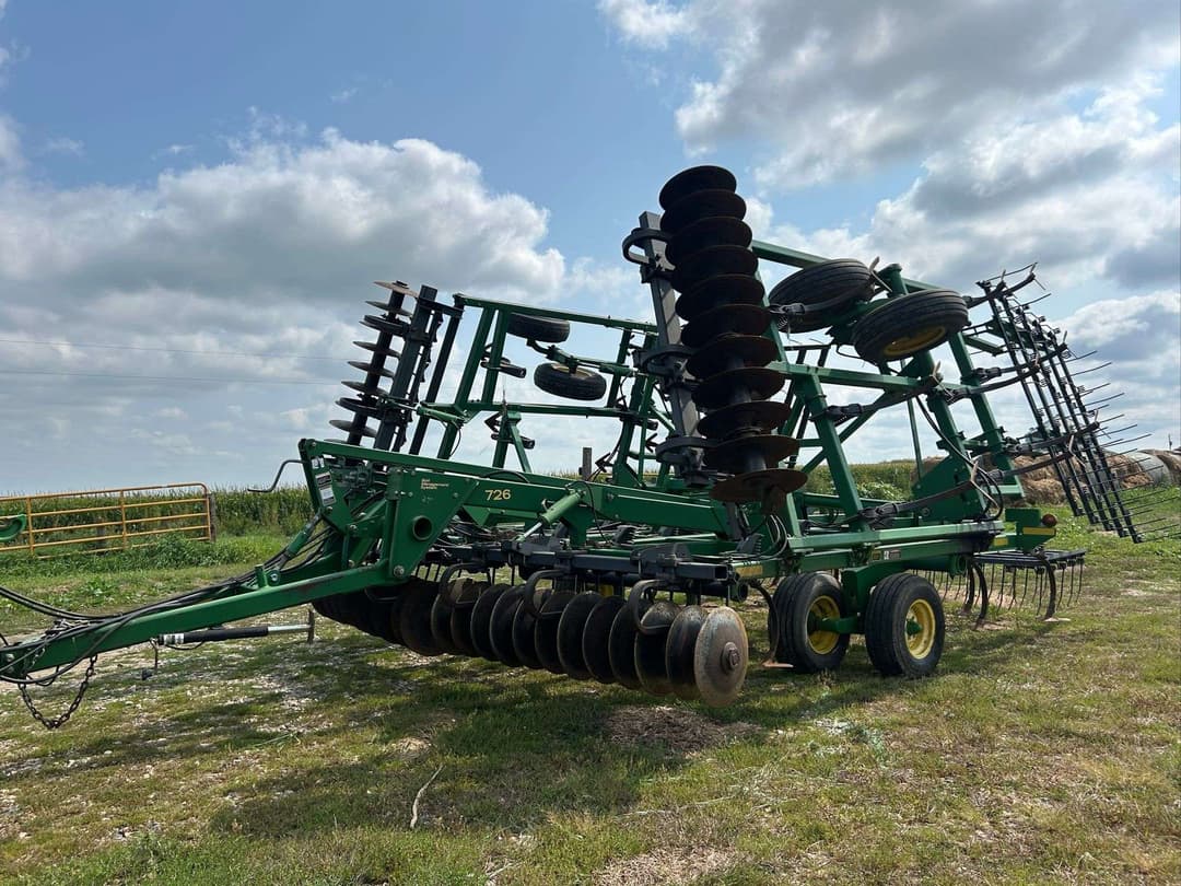 Image of John Deere 726 Primary image