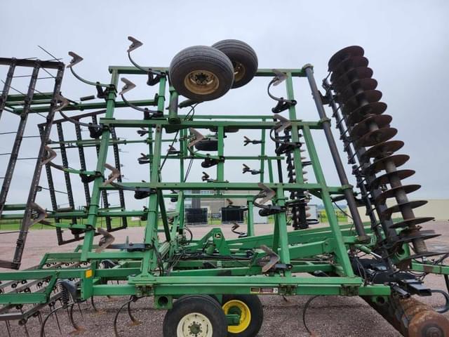 Image of John Deere 726 equipment image 4