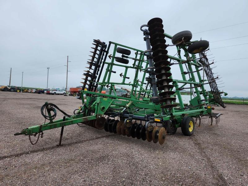 Image of John Deere 726 Primary image